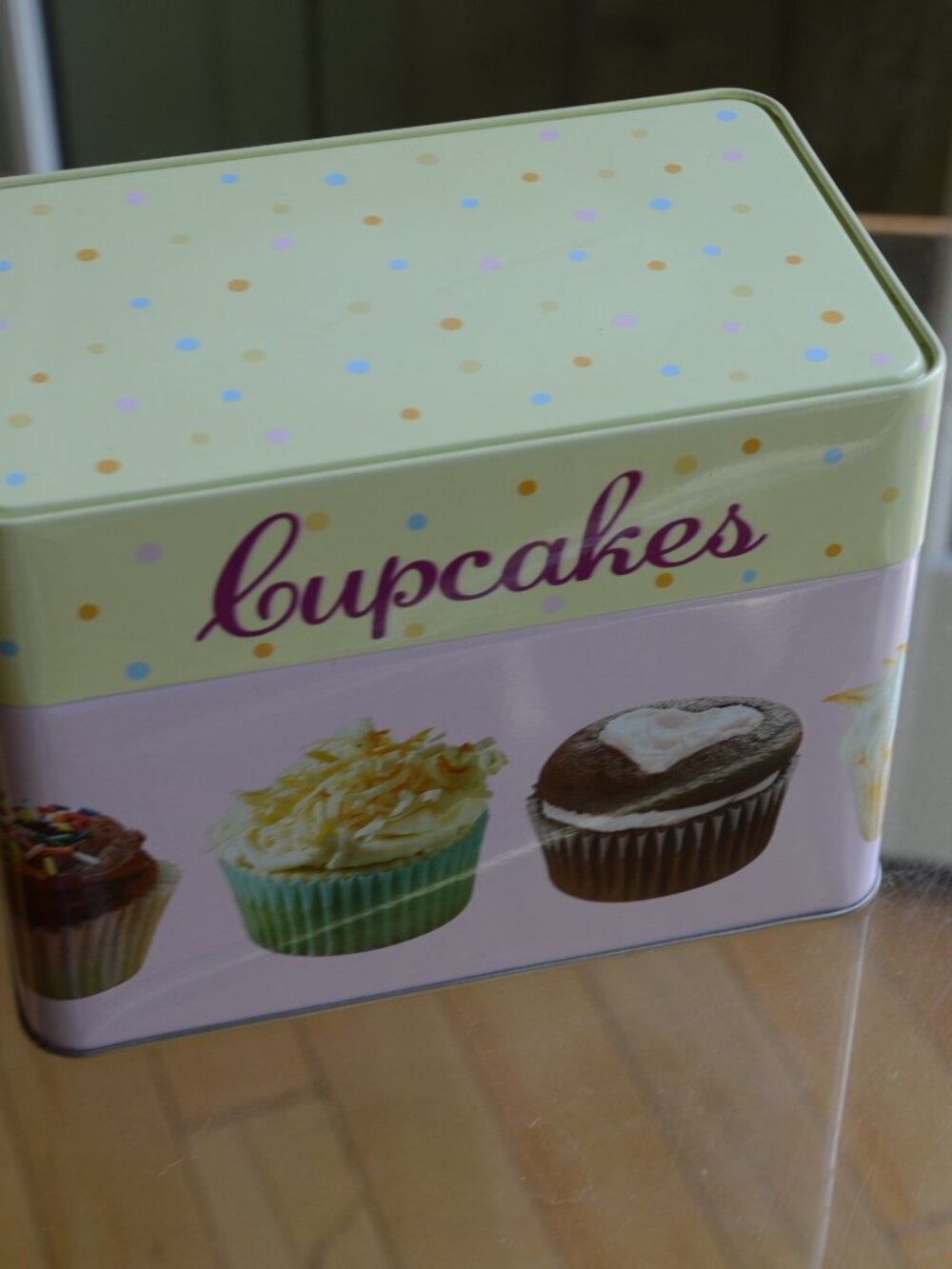 Cupcakes Keepsake Tin Recipe Box